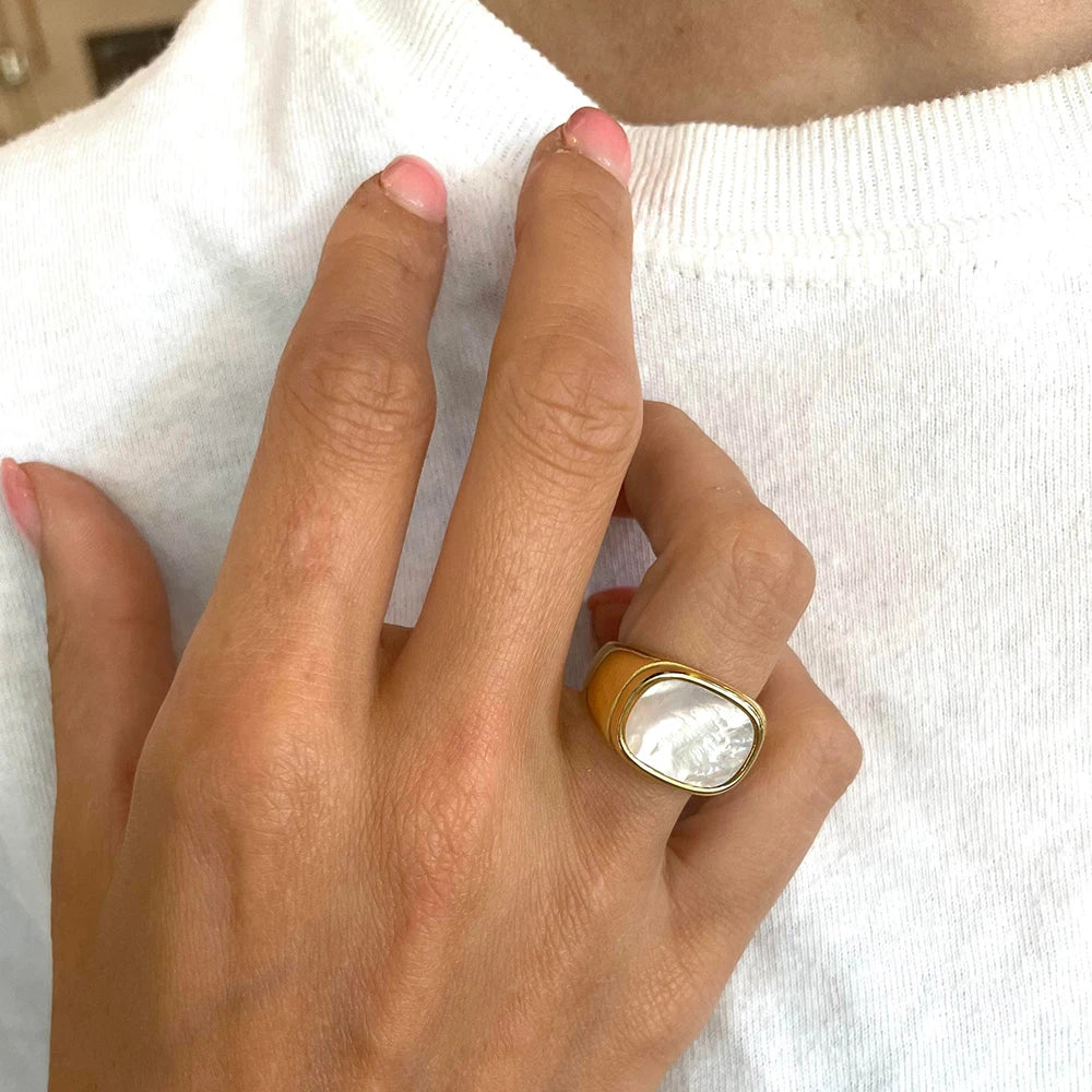 Chunky Square Shell Ring