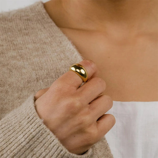Simple round Ring